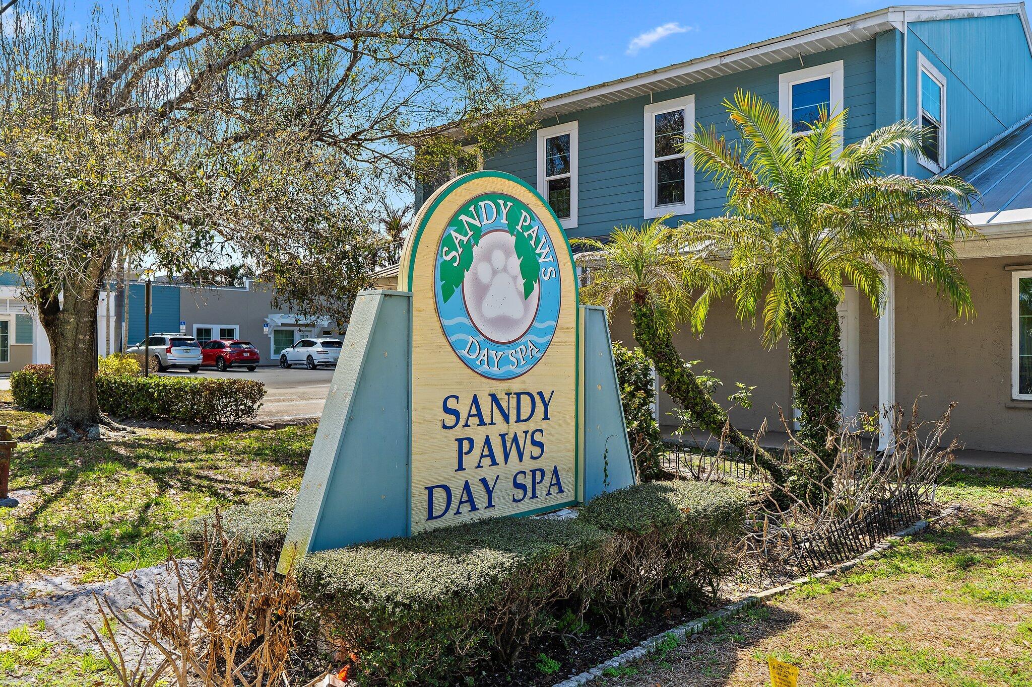 BERRY GROVE - Residential