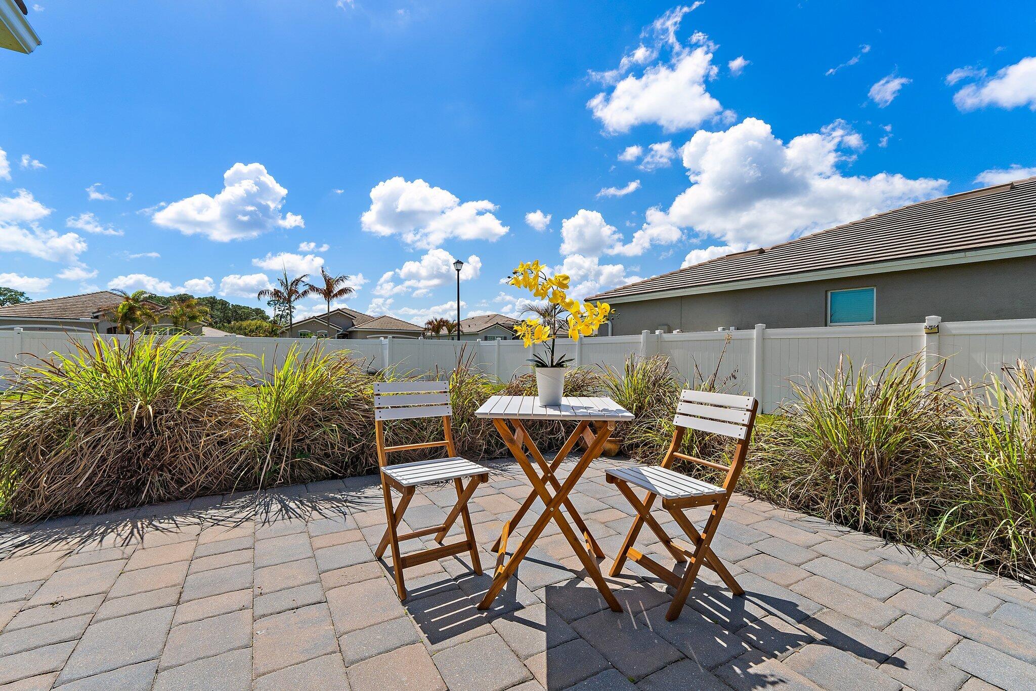 BERRY GROVE - Residential