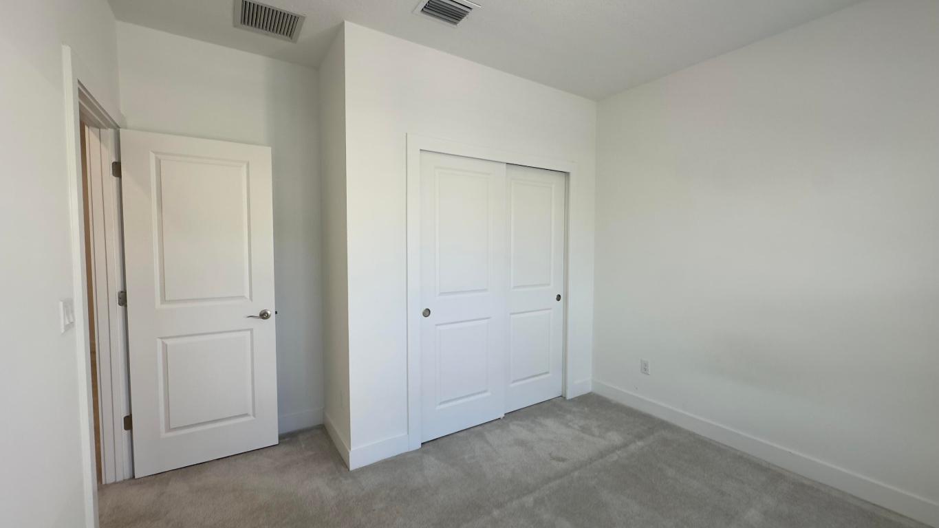 DEERFIELD CROSSING - Residential