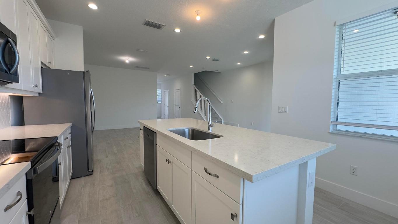 DEERFIELD CROSSING - Residential