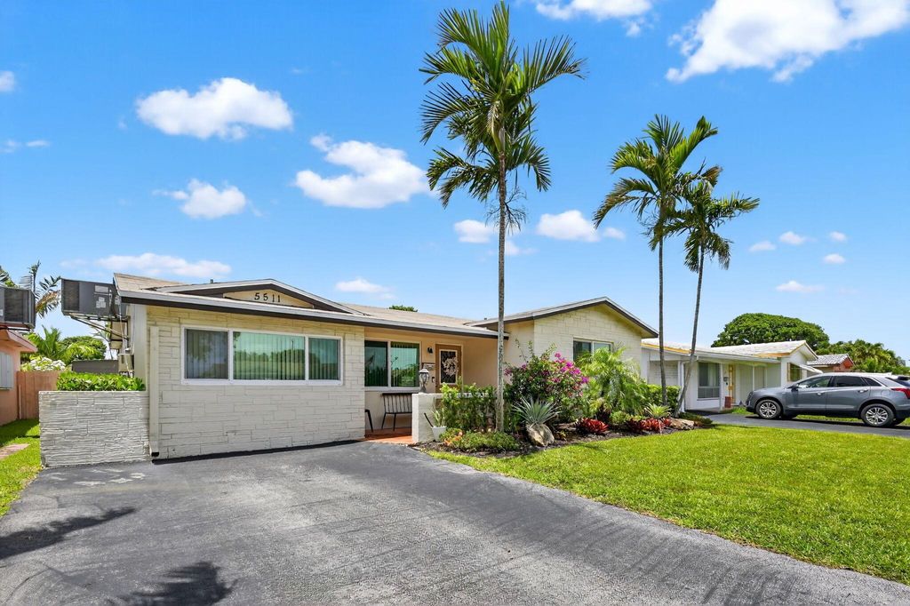 Photo of 5511 Van Buren Street, Hollywood, FL 33021 (MLS # R11150725)