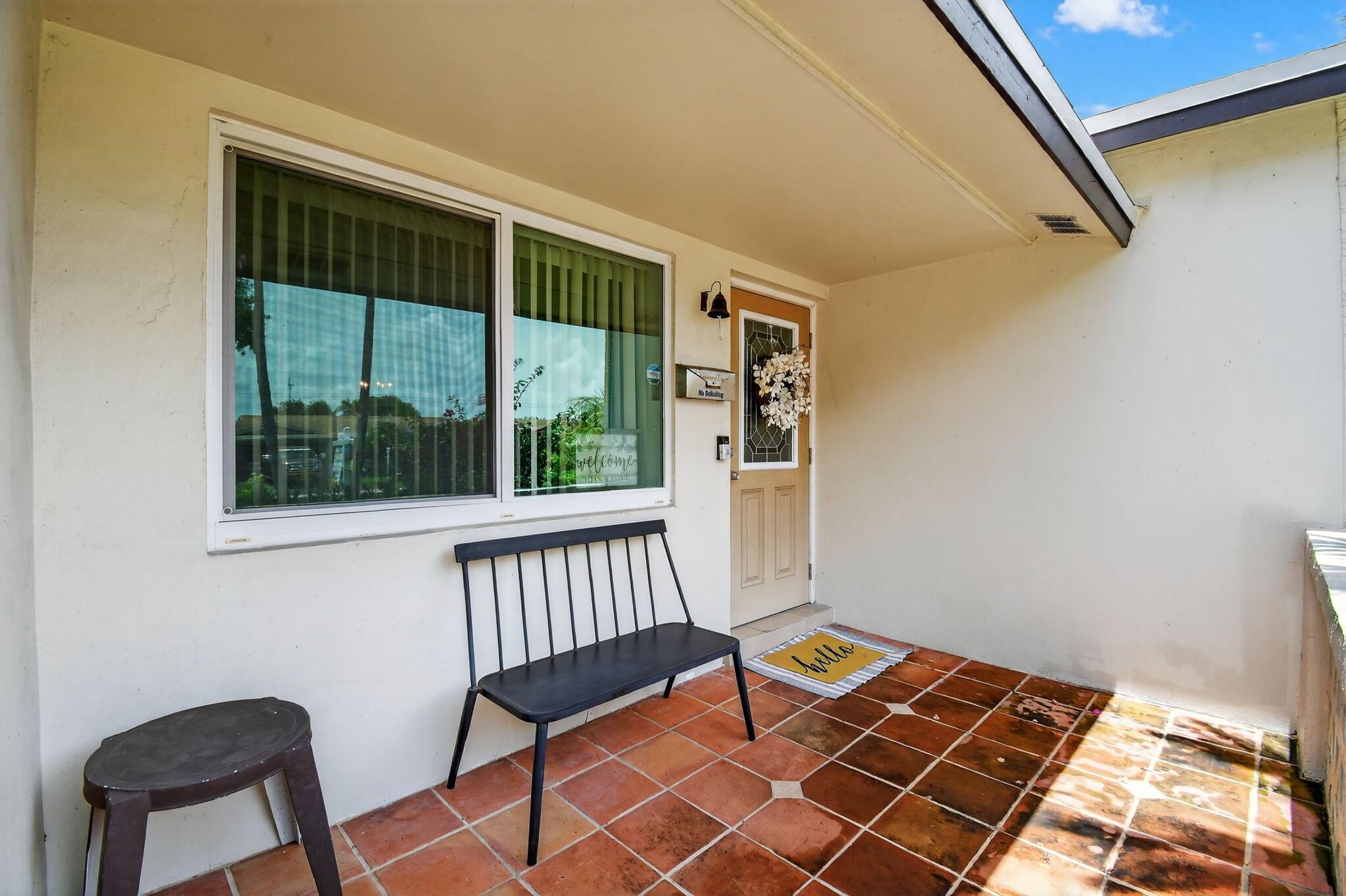 5511 Van Buren Street