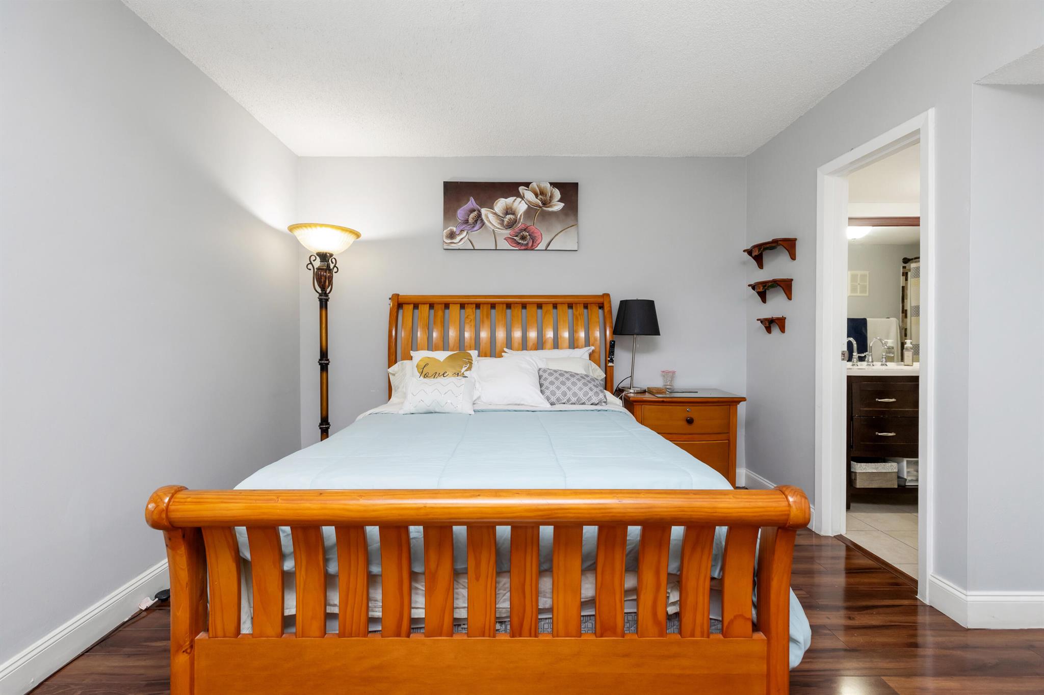 MISSIONWOOD AT MIRAMAR CO - Residential