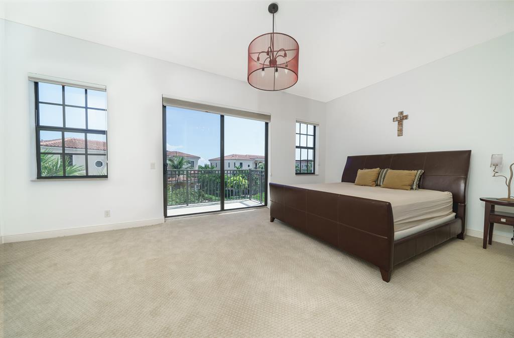 CASA DEL SOL OF TEQUESTA - Residential Lease