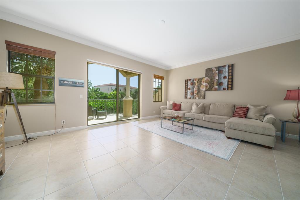 CASA DEL SOL OF TEQUESTA - Residential Lease