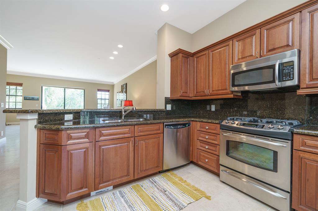 CASA DEL SOL OF TEQUESTA - Residential Lease