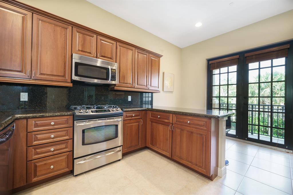 CASA DEL SOL OF TEQUESTA - Residential Lease