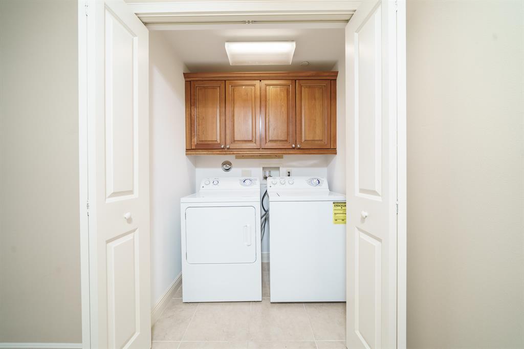 CASA DEL SOL OF TEQUESTA - Residential Lease