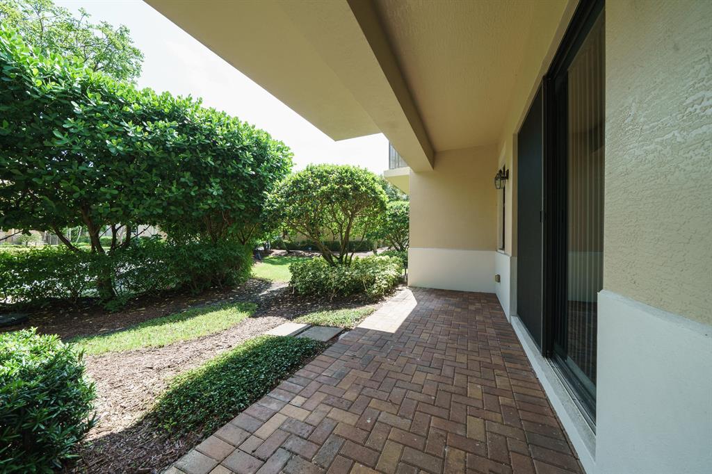 CASA DEL SOL OF TEQUESTA - Residential Lease