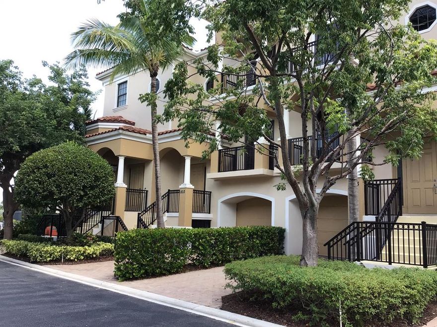 Rarely available 2 bedroom, 3.5 bath w/ large bonus room that could be a 3rd BR (no closet), office or media room. This home boasts over 2700 sq ft over 3 floors, features include, high ceilings, wet bar in living room, & a morning bar in the primary bedroom, impact windows and doors, balconies off each room, elevator and 1 car garage.  The kitchen has a gas stove, granite, & stainless appliances. Basic cable is included. Pet possible on case by case basis with deposit. Casa Del Sol, a private, gated Tequesta community of 41 custom-built townhomes & features include a brick-paved, gated entrance, 6' privacy wall, clubhouse for social gatherings, 30x60 heated pool/spa & close proximity to the Intracoastal Waterway, beaches, shopping and dining. There are also three marinas w/in walking dist