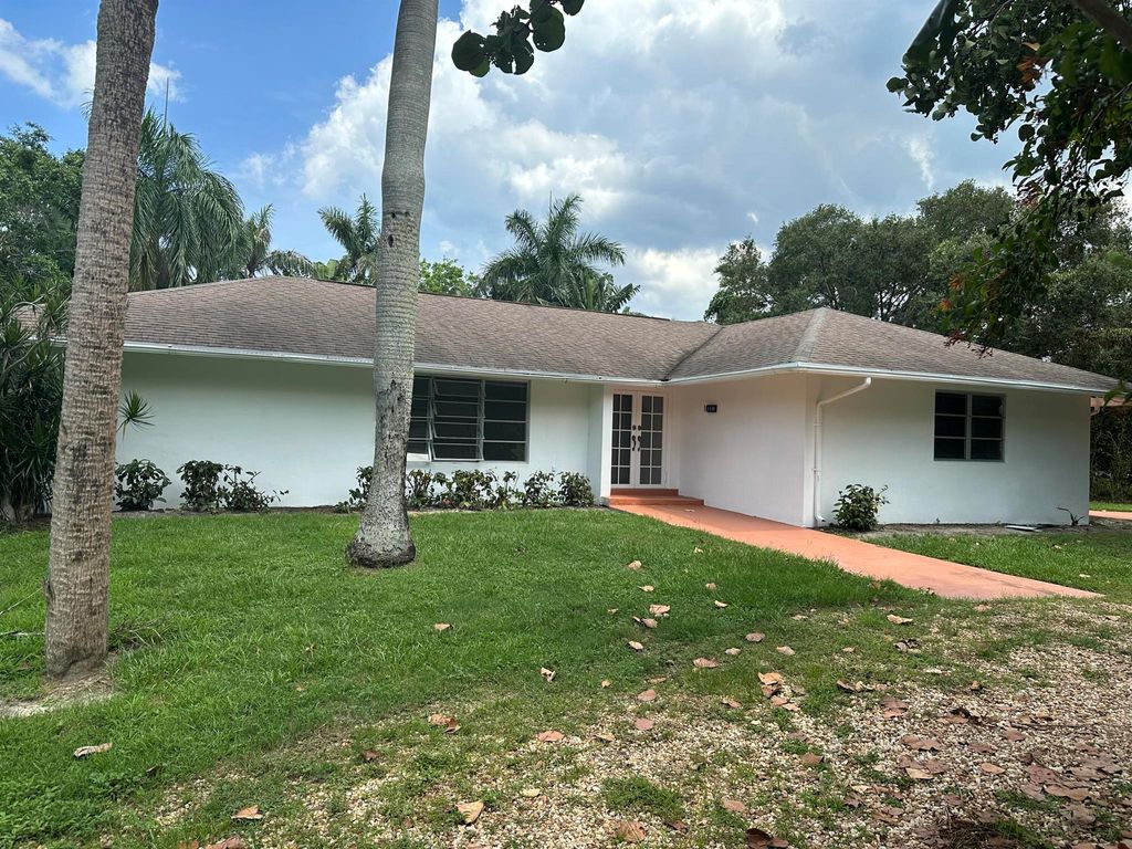 Photo of 1 Indialucie Parkway, Sewalls Point, FL 34996 (MLS # R11056677)