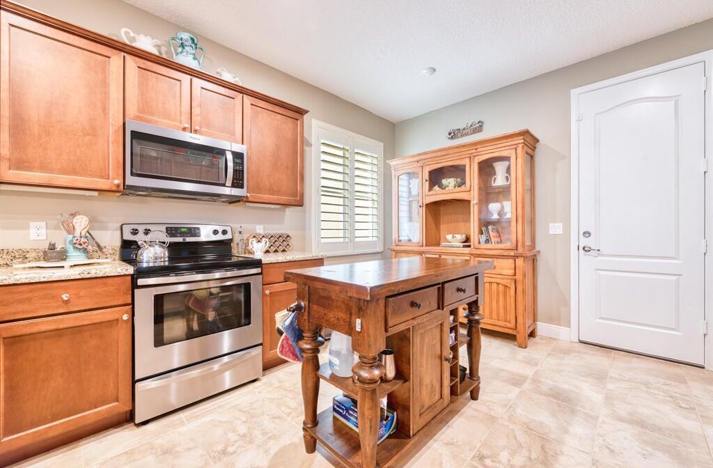 OAKTON PRESERVE REPL - Residential Lease