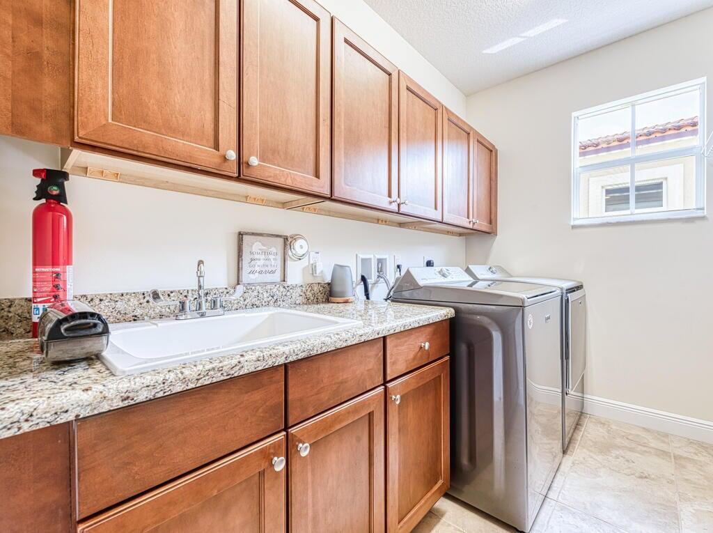 OAKTON PRESERVE REPL - Residential Lease