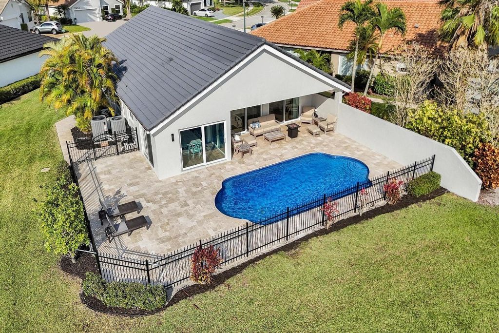 Photo of 21464 Bridge View Drive, Boca Raton, FL 33428 (MLS # F10526344)