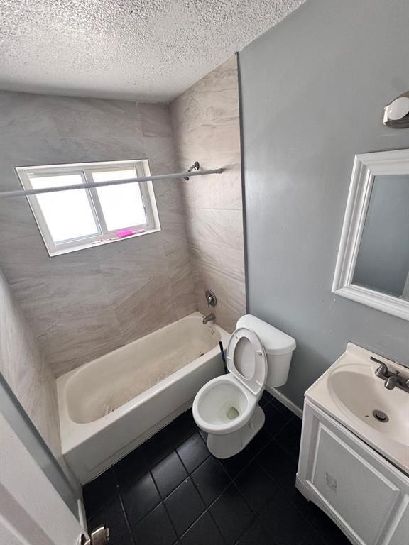 TUSKEGEE PARK - Residential Lease