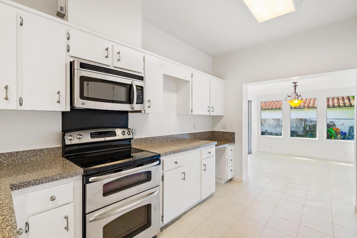 BURNUP AND SIMS ESTATES - Residential Lease