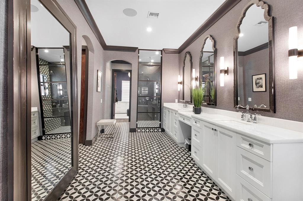 S/D OF 8-46-43 - Residential