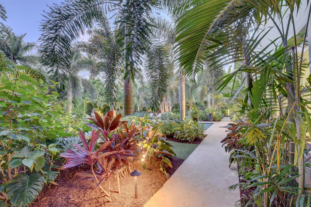 S/D OF 8-46-43 - Residential