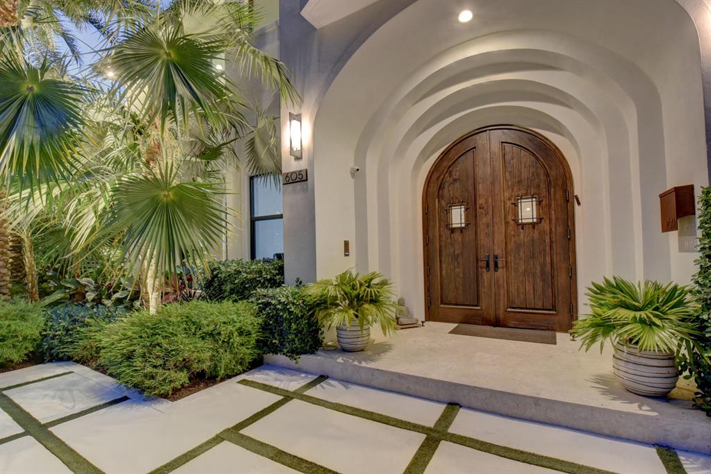 S/D OF 8-46-43 - Residential