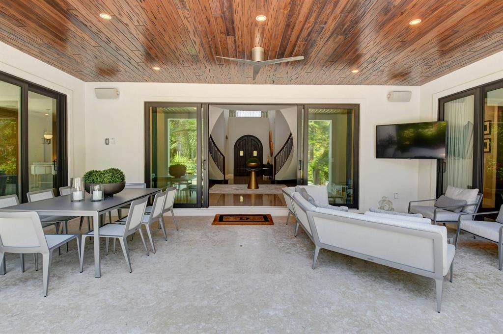 S/D OF 8-46-43 - Residential