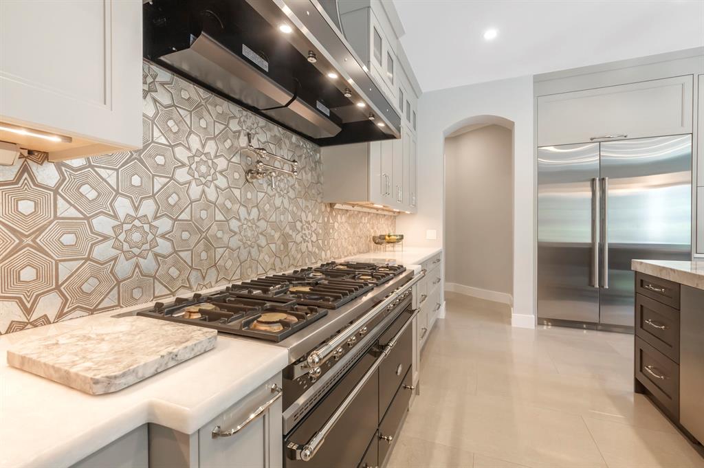 S/D OF 8-46-43 - Residential