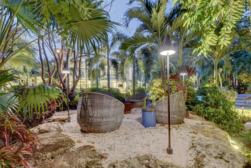 S/D OF 8-46-43 - Residential