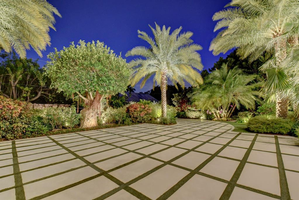 S/D OF 8-46-43 - Residential