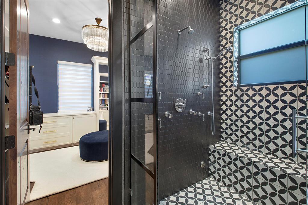 S/D OF 8-46-43 - Residential