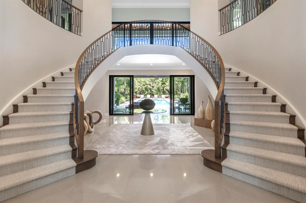 S/D OF 8-46-43 - Residential