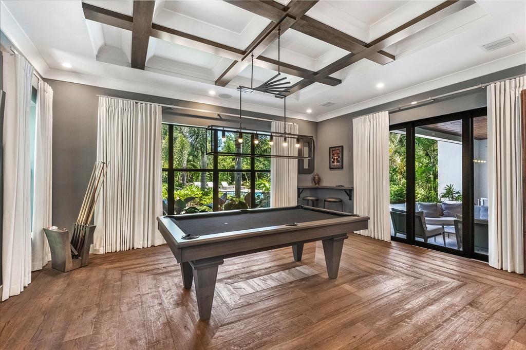 S/D OF 8-46-43 - Residential