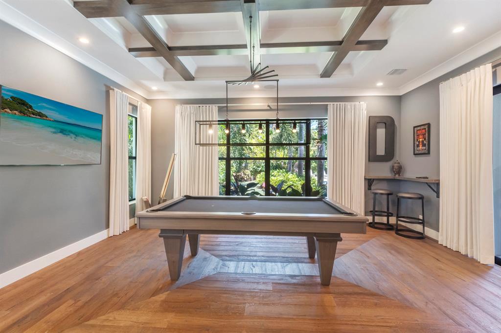 S/D OF 8-46-43 - Residential