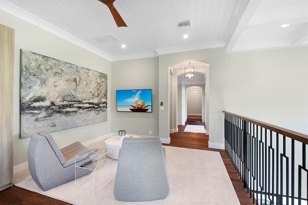 S/D OF 8-46-43 - Residential