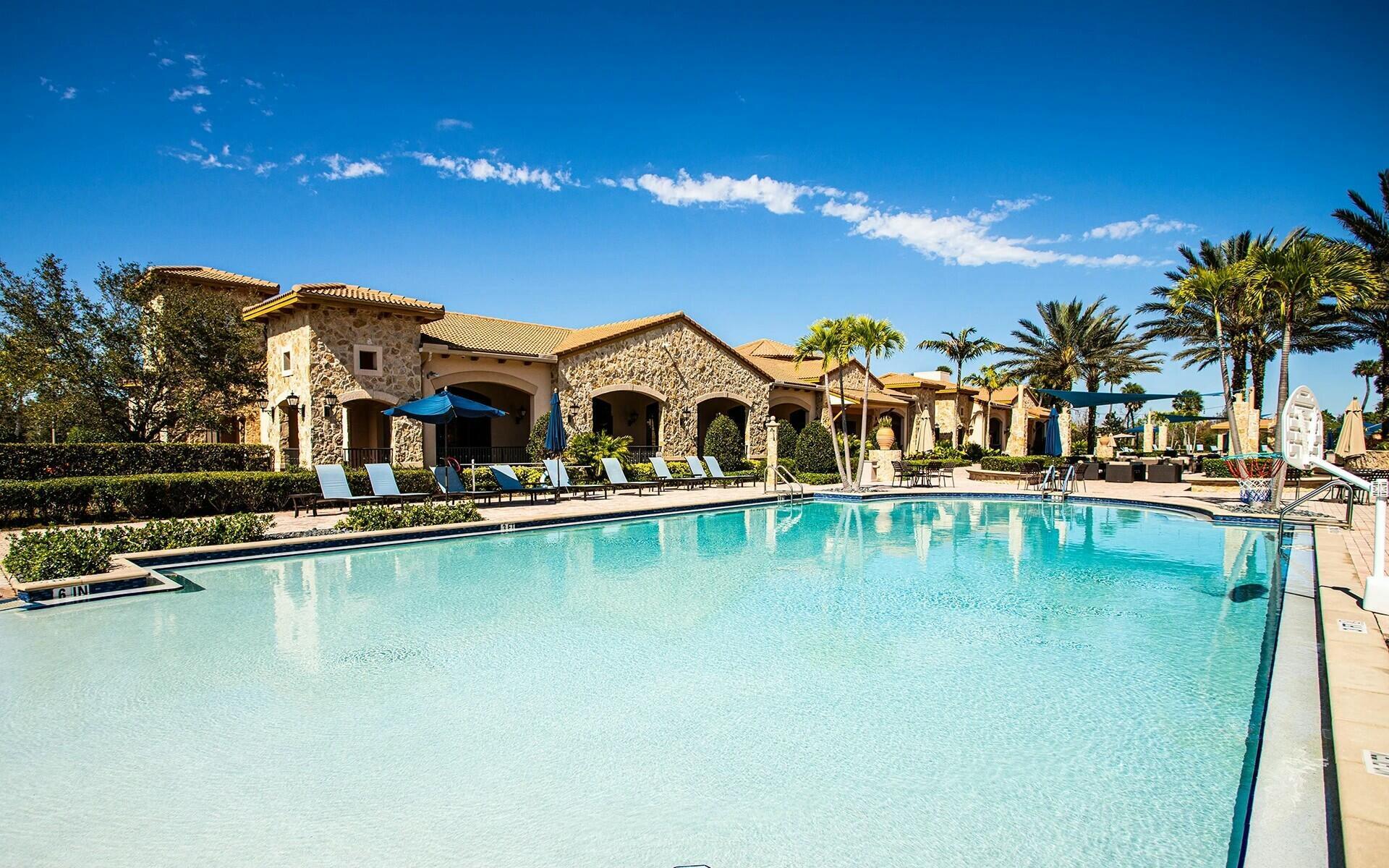 JUPITER COUNTRY CLUB - Residential