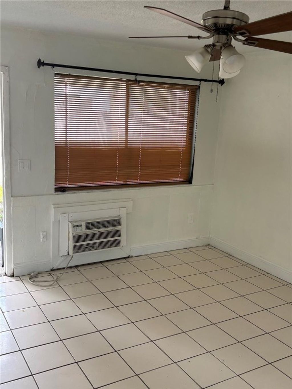 Photo of 2701 NW 9th Avenue, Fort Lauderdale, FL 33311 (MLS # F10537477)