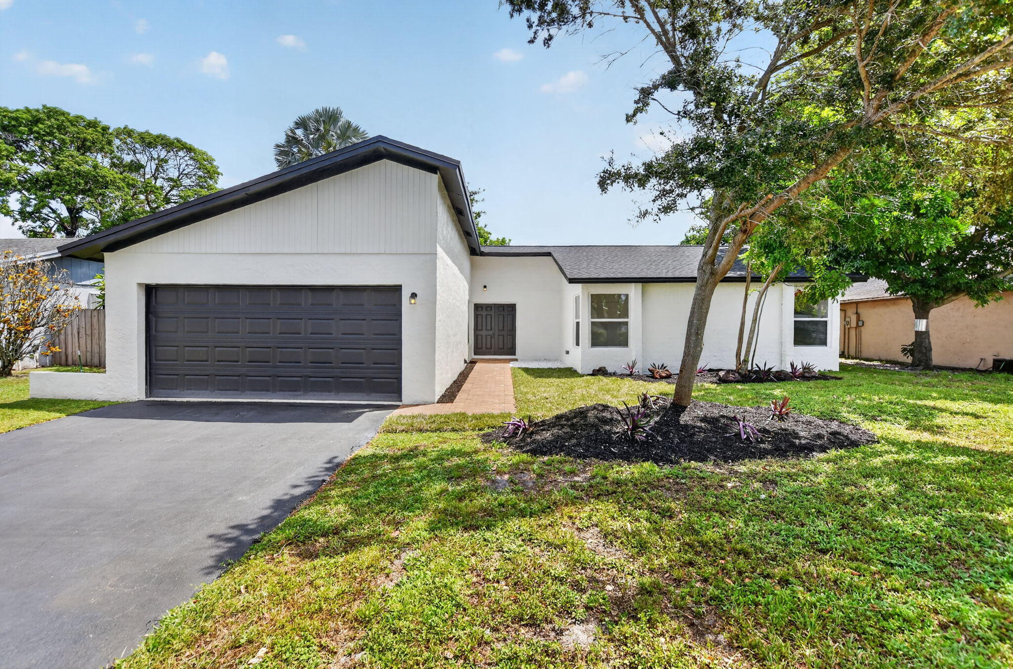 386 NW 40th Terrace