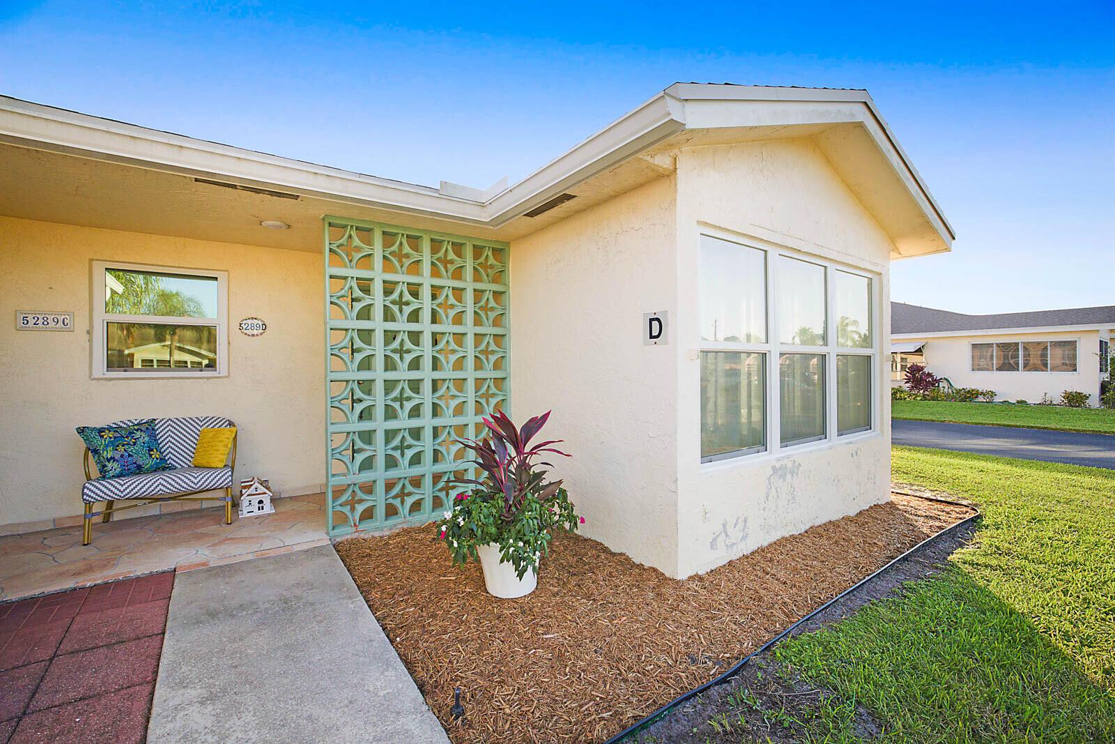 CORNER VILLA LOCATED IN DELRAY BEACH! This fully furnished 2-bedroom villa plus a den, and 2 full bathrooms has tile flooring throughout, a freshly painted interior, and no popcorn ceilings. Enjoy peace of mind with new impact windows, updated electrical, and a 2019 roof. The kitchen boasts granite countertops, newer appliances, and plenty of storage.! This adult community is minutes to the beach and shopping. Close to I95, the Turnpike and Dunkin Donuts or Starbucks!!