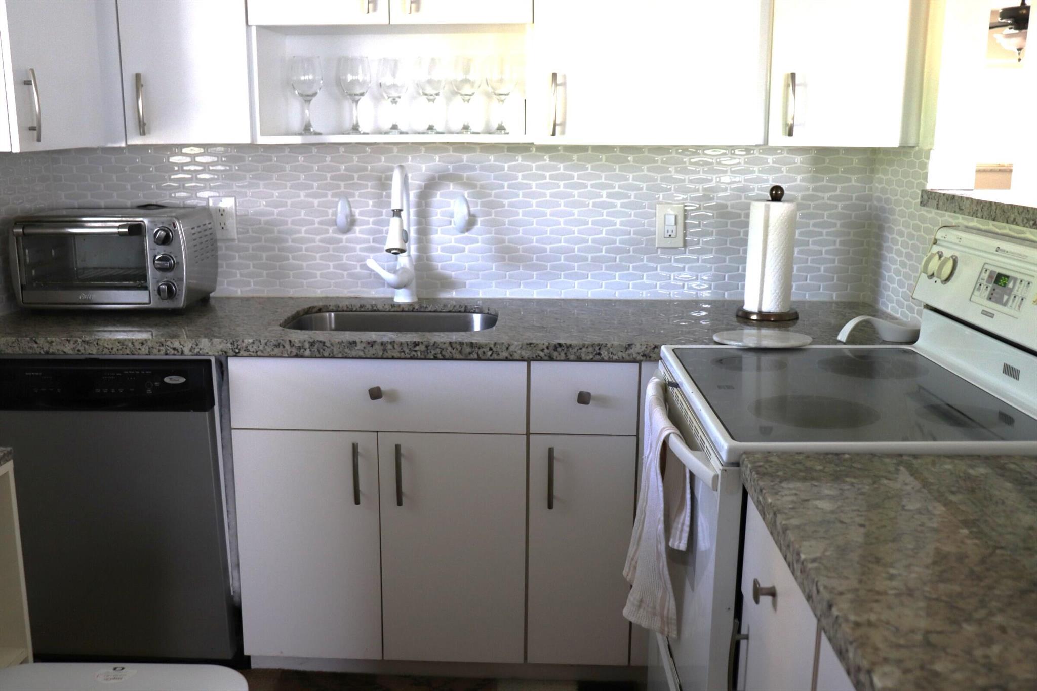 KINGS POINT VALENCIA COND - Residential Lease