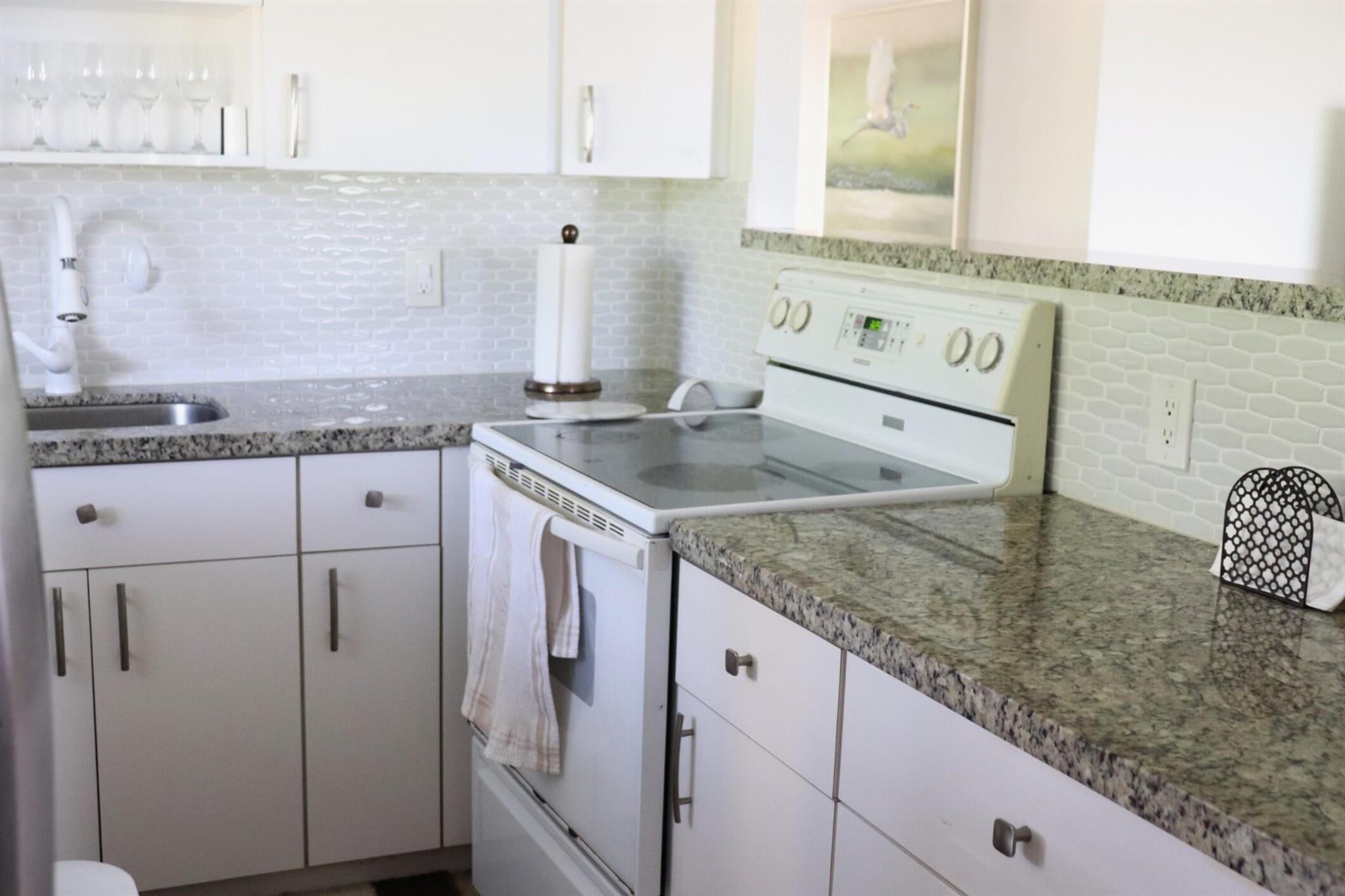 KINGS POINT VALENCIA COND - Residential Lease