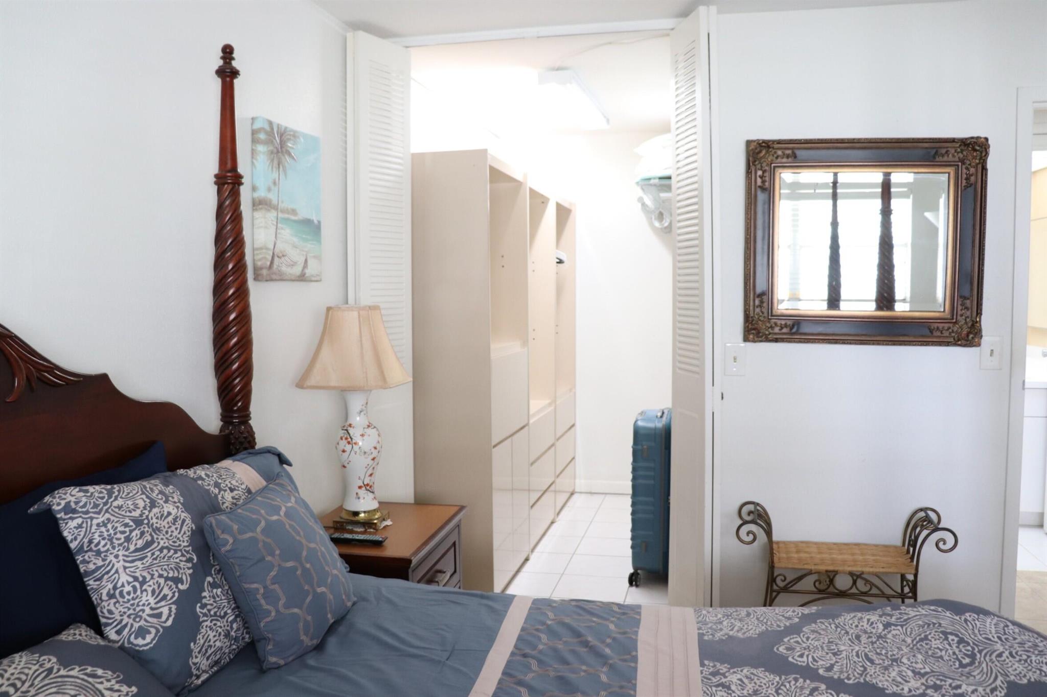 KINGS POINT VALENCIA COND - Residential Lease