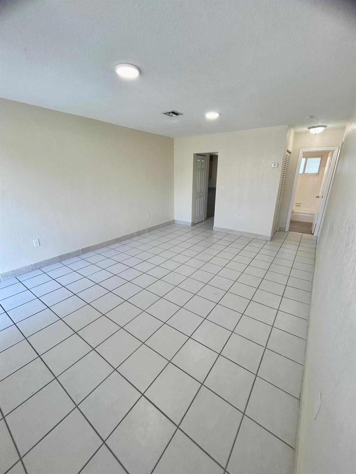 Miramar Sec 16 52-5 B - Residential Lease