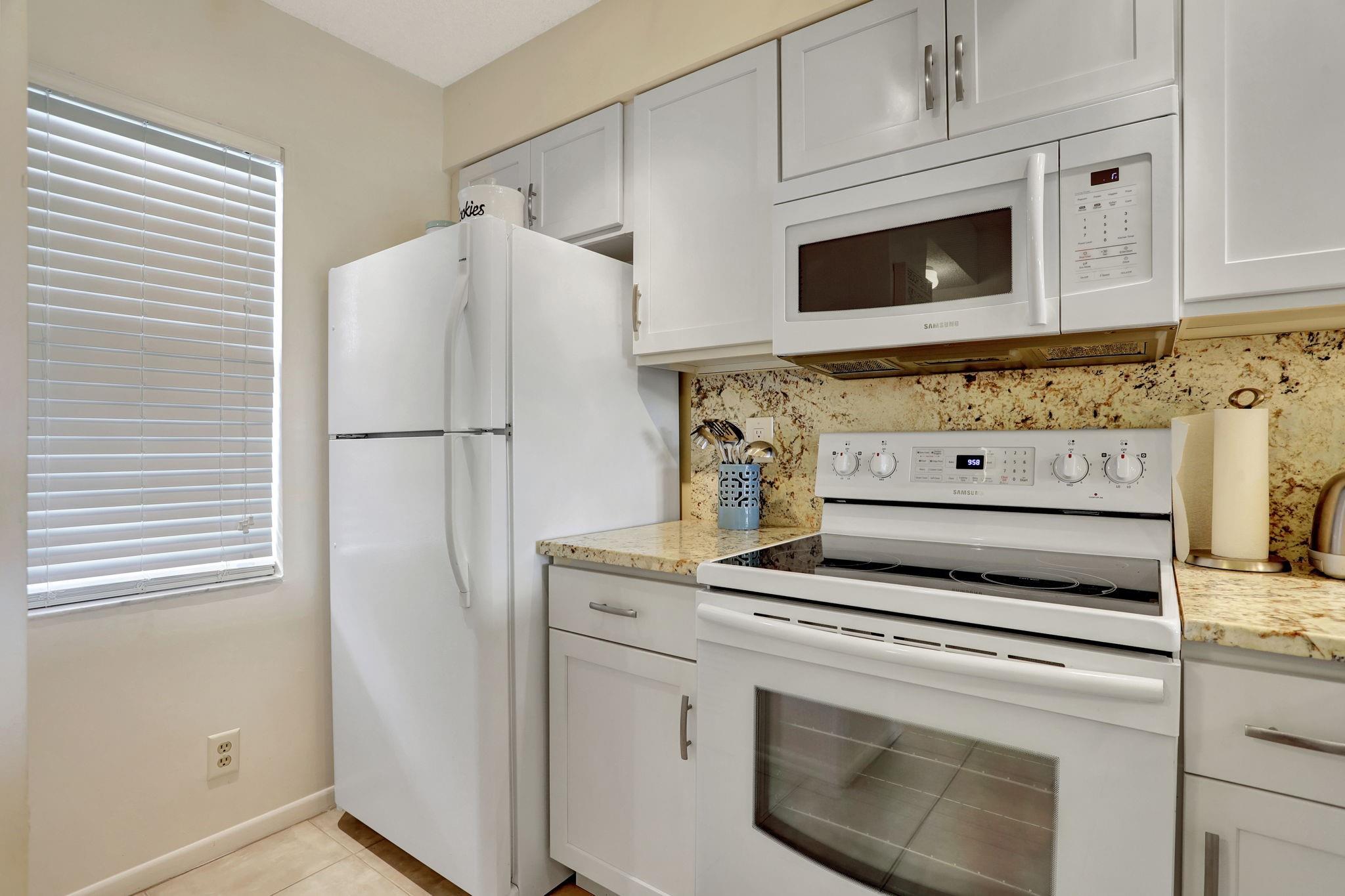 2230 N Cypress Bend Dr 306