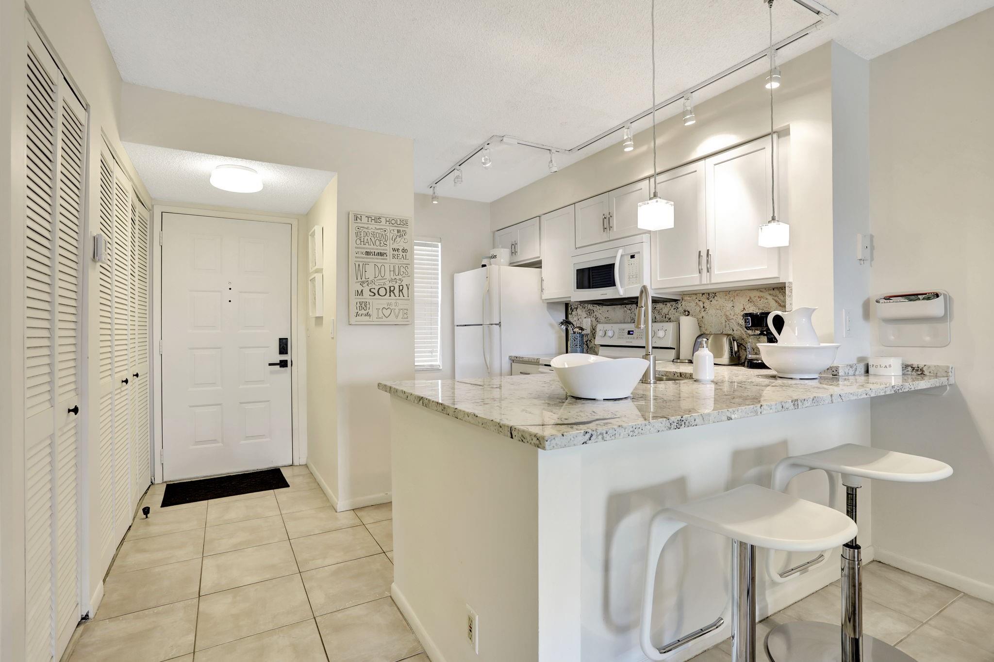2230 N Cypress Bend Dr 306
