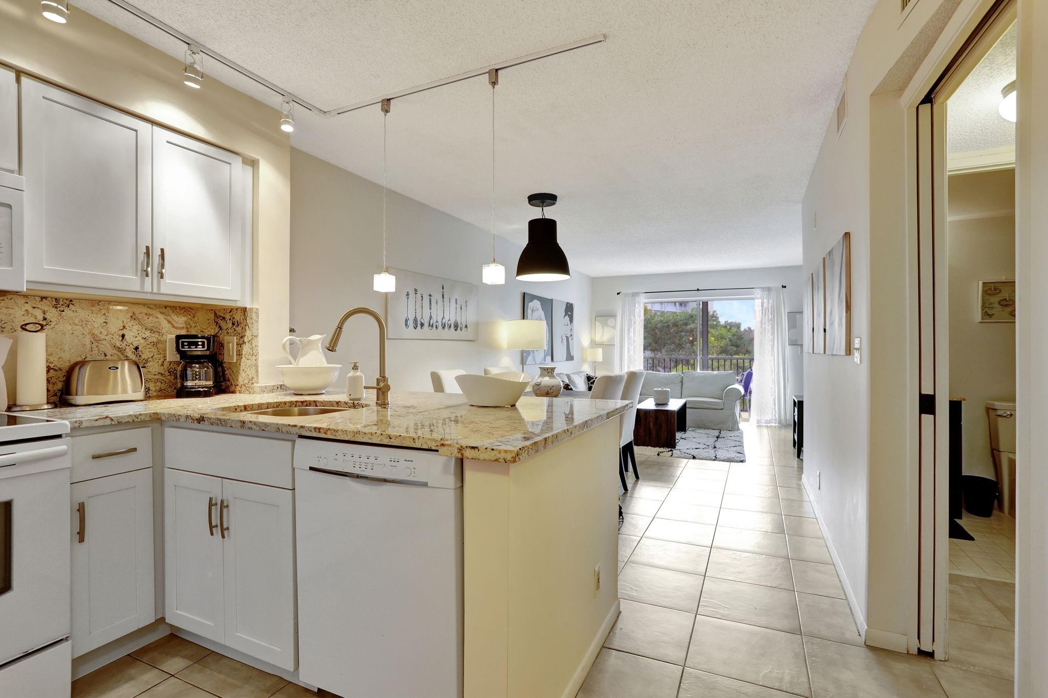 2230 N Cypress Bend Dr 306