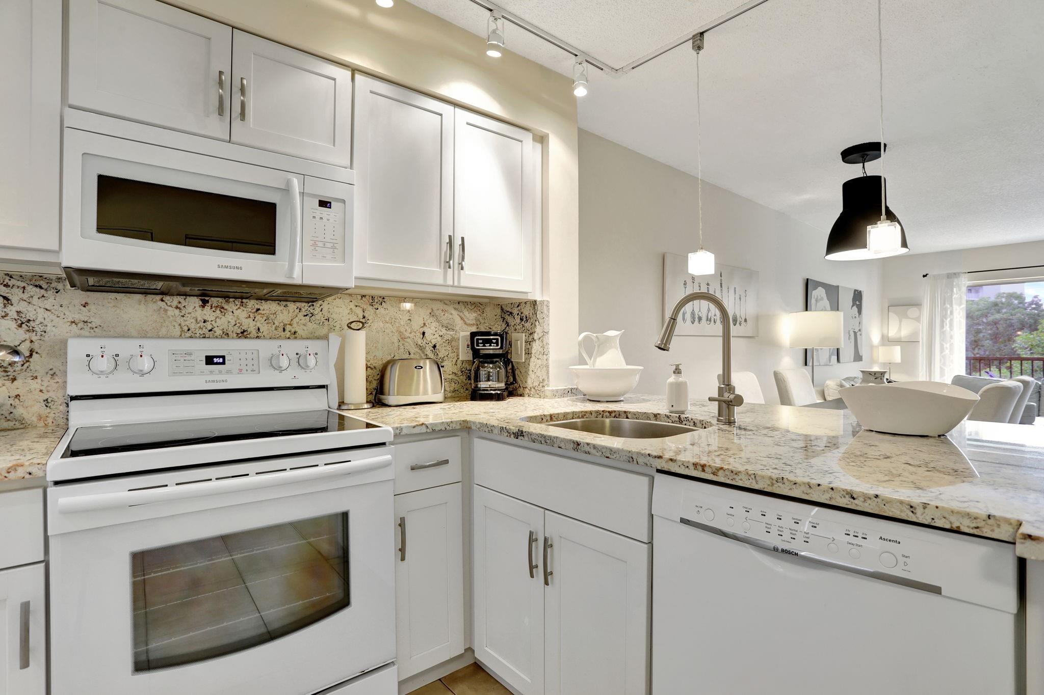 2230 N Cypress Bend Dr 306