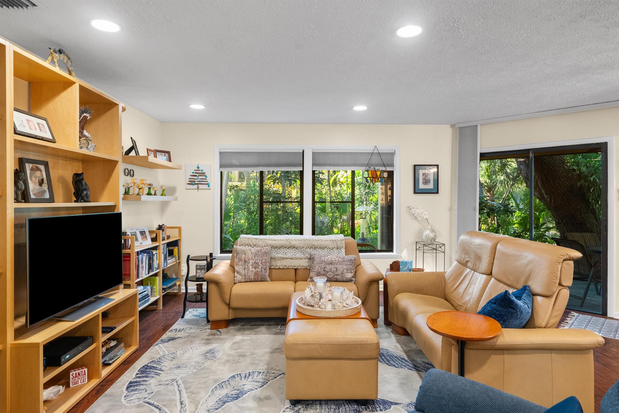 SCHOONER OAKS CONDO - Residential