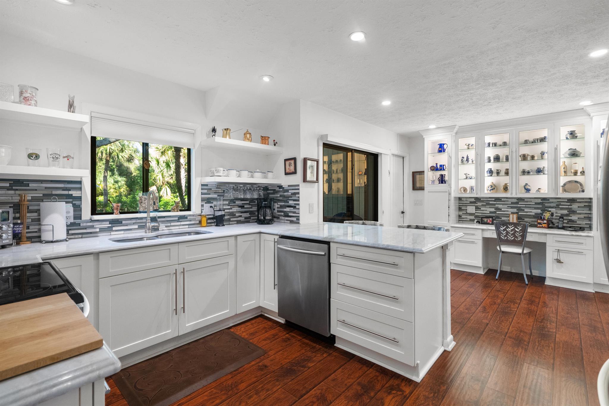 SCHOONER OAKS CONDO - Residential