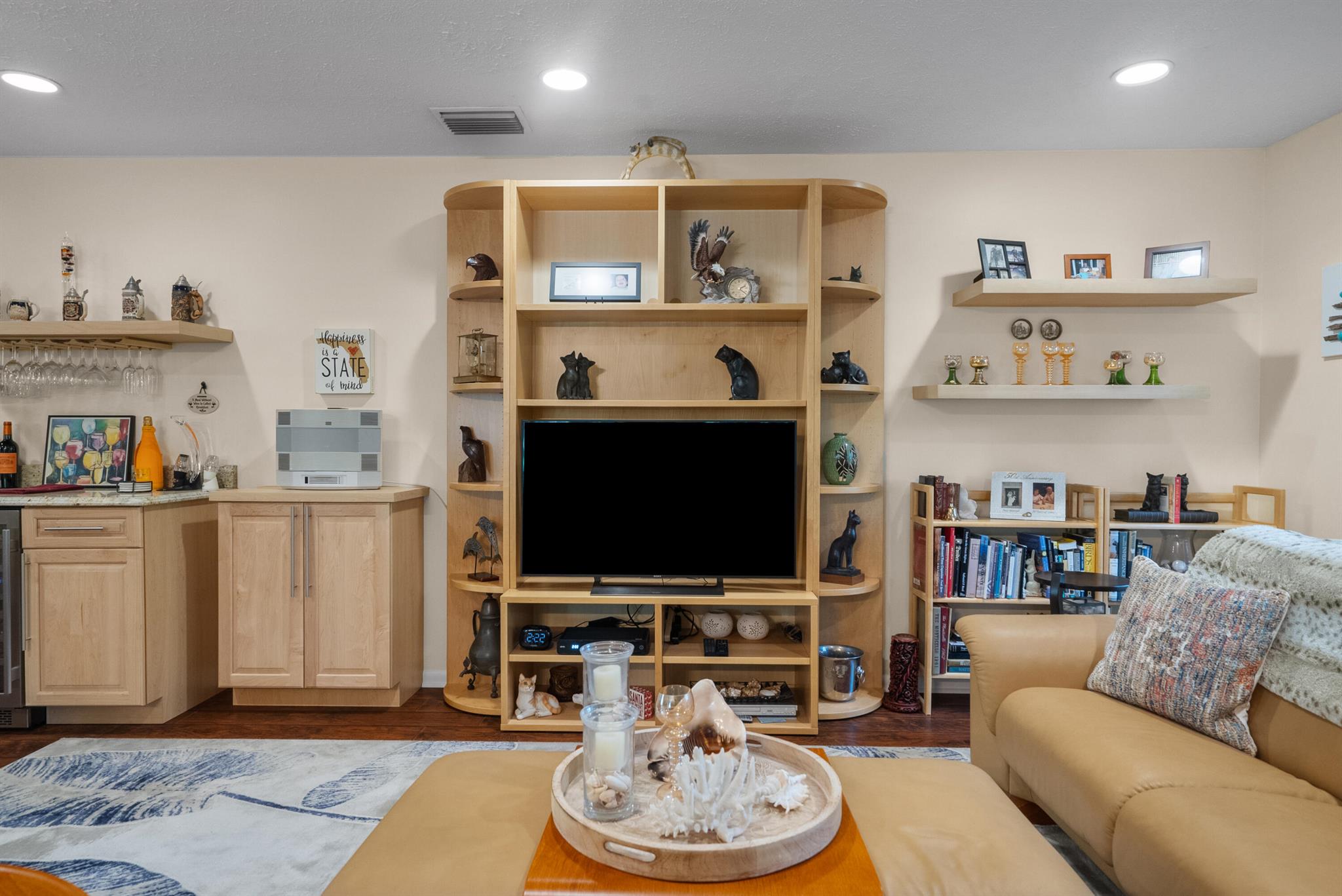 SCHOONER OAKS CONDO - Residential