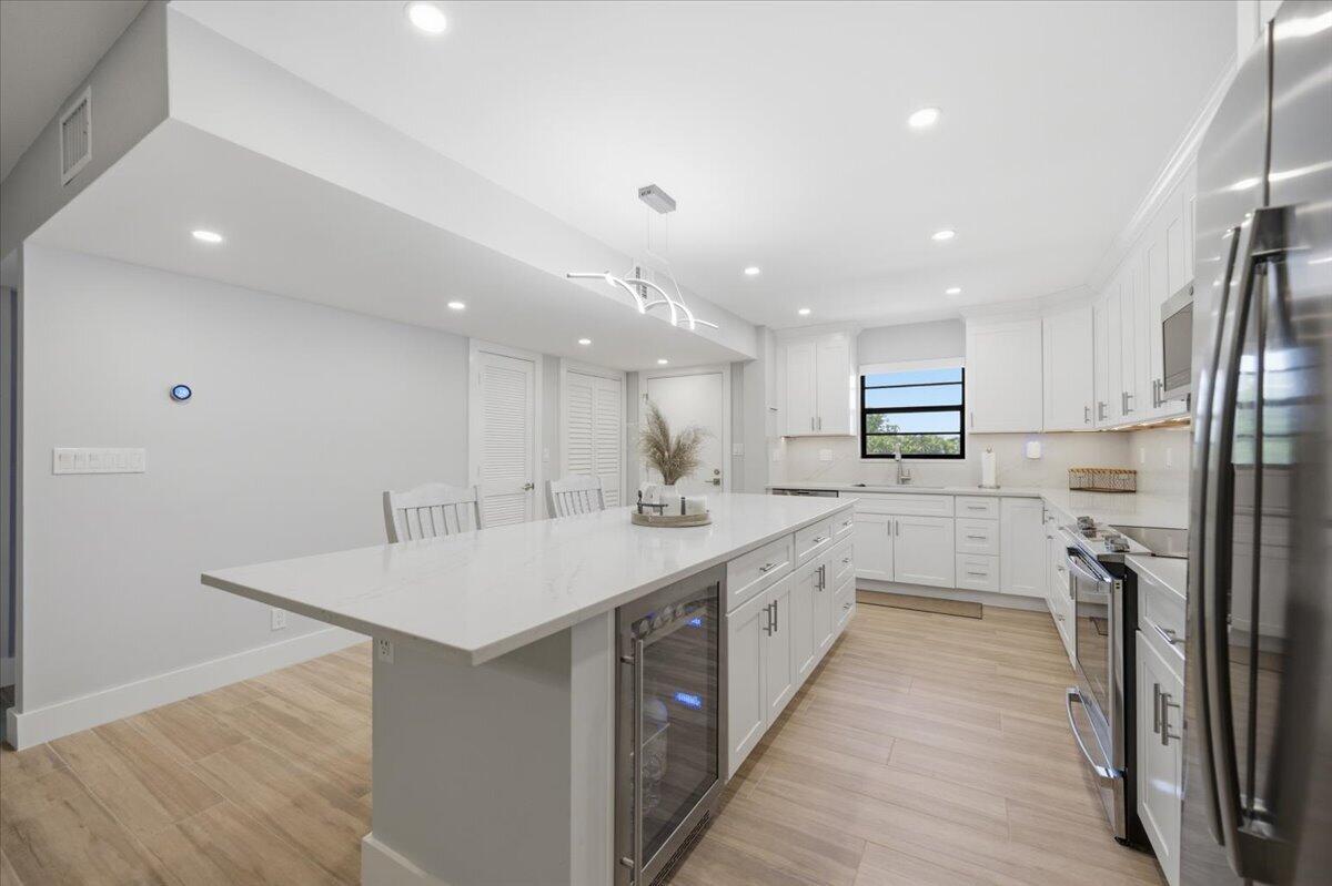 300 N HIGHWAY A1A 304D