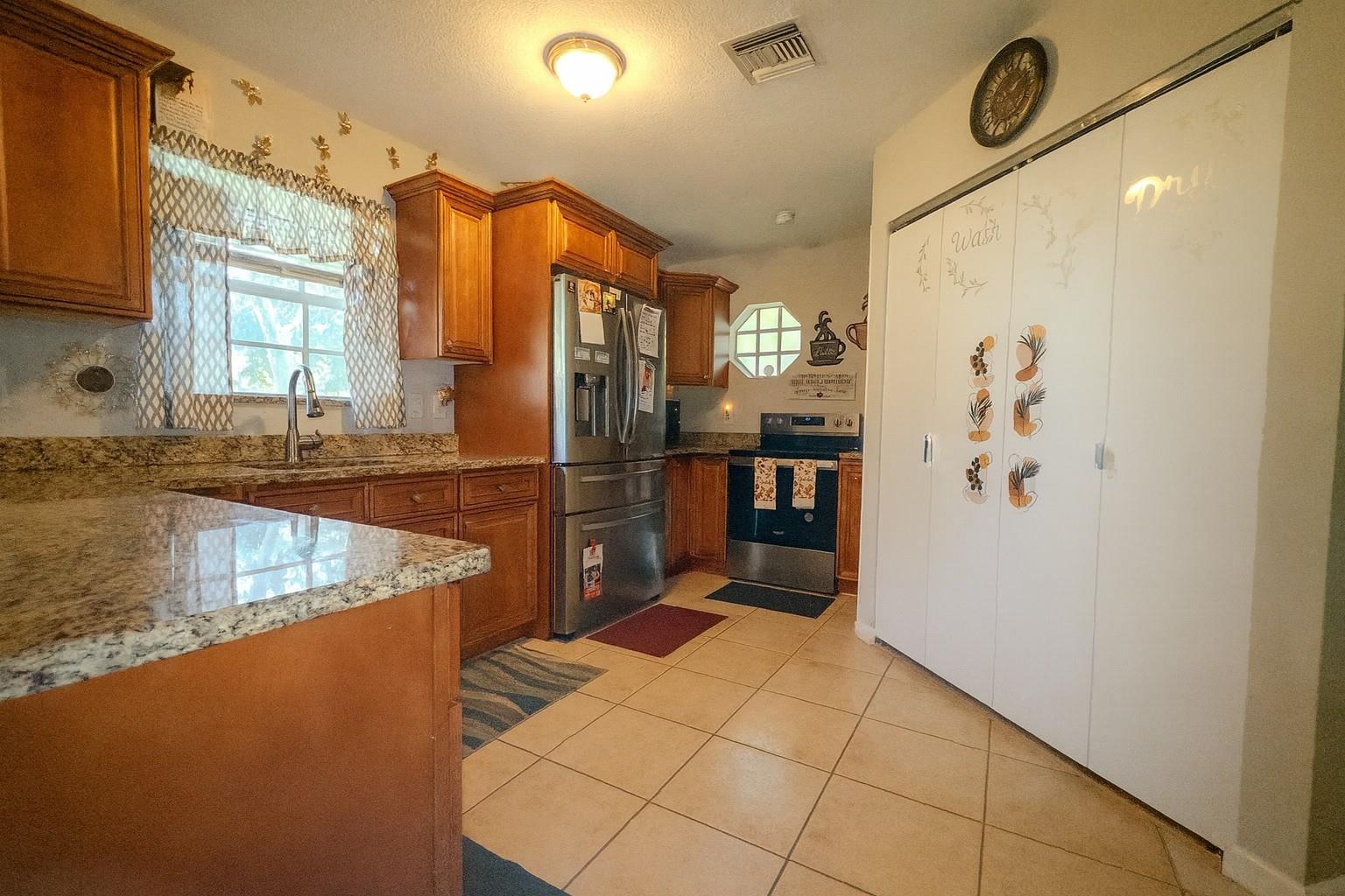 Hibiscus Gardens 10-1 B - Residential