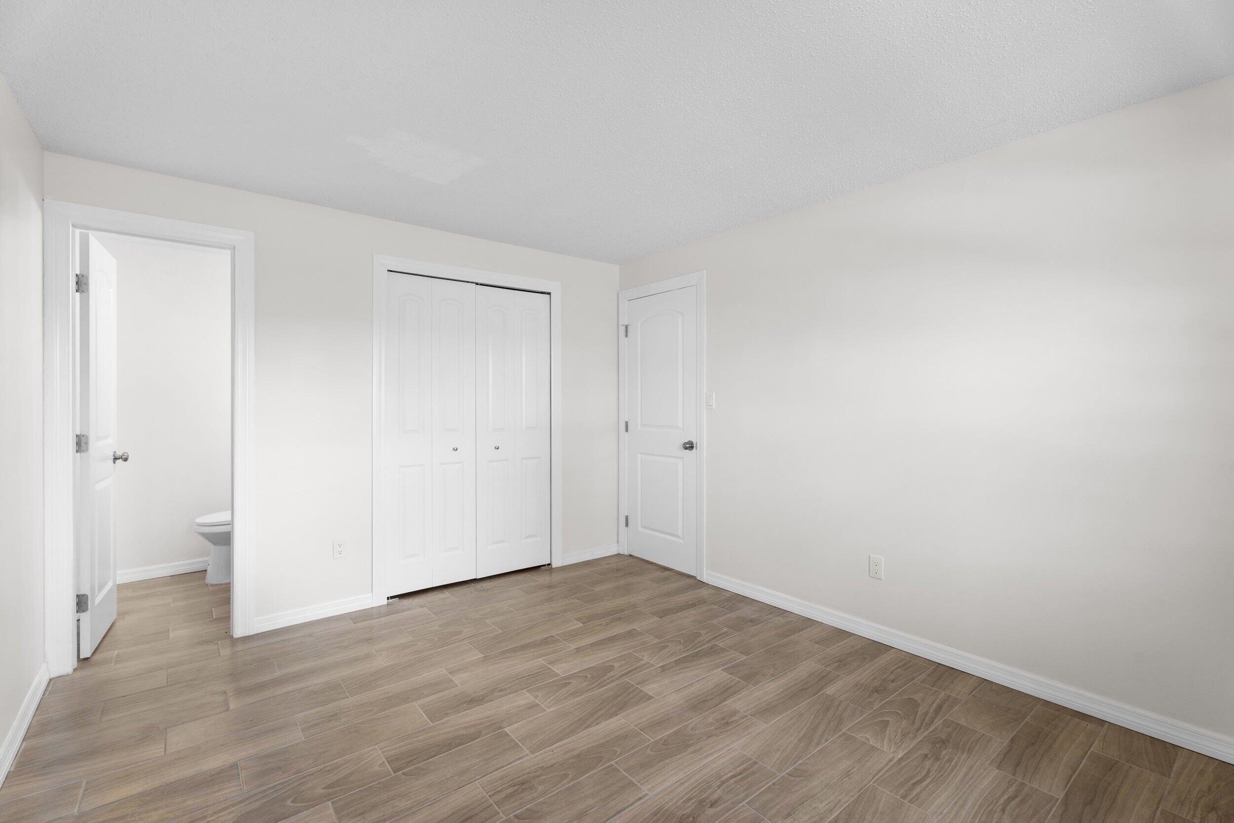 SHERATON PLAZA UNIT 2 REPLAT - Residential